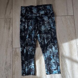 Lululemon Fast & Free Capri Leggings - 6